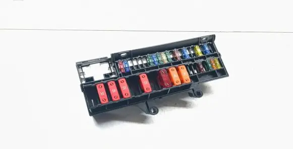 BMW 7 E65 E66 Fuse module 6900582 61136900582