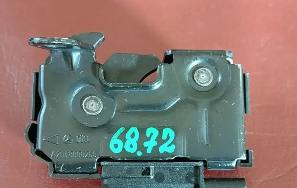 Mercedes-Benz E W238 Engine bonnet/hood lock/catch A2048800260