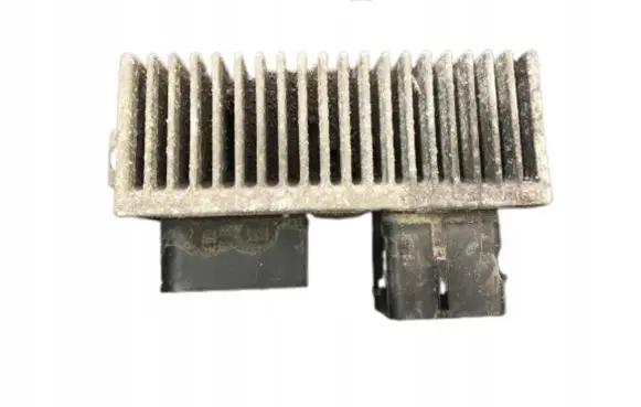 Renault Trafic III (X82) Glow plug pre-heat relay 8200558438A