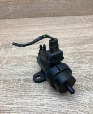 Ford Focus Turbo solenoid valve 98AB9E882AA WithPlug