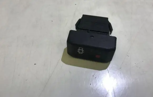 Renault Clio I Central locking switch button 