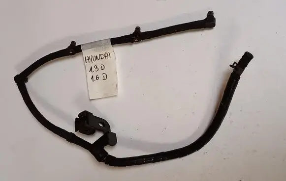 Hyundai ix20 Fuel line pipe 