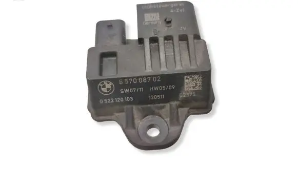 BMW 1 F20 F21 Glow plug pre-heat relay 0522120103