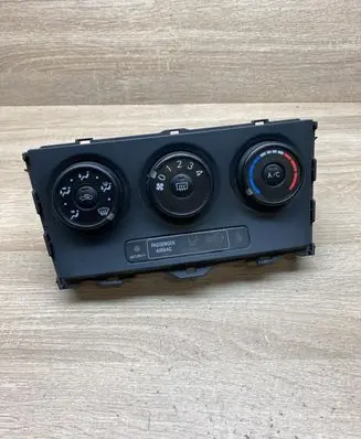 Toyota Auris 150 Climate control unit 5540602160 5440602410