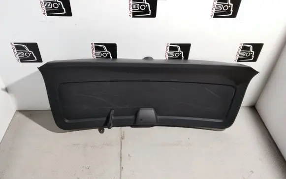Skoda Octavia Mk3 (5E) Tailgate/boot lid cover trim 5E9867975