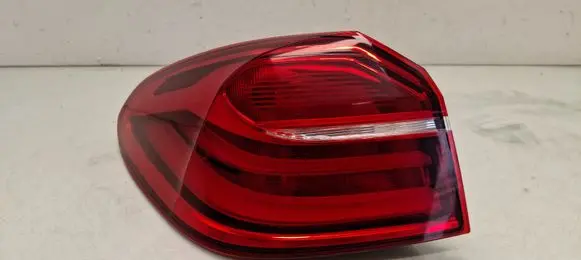 BMW X4 F26 Rear/tail lights 7331281