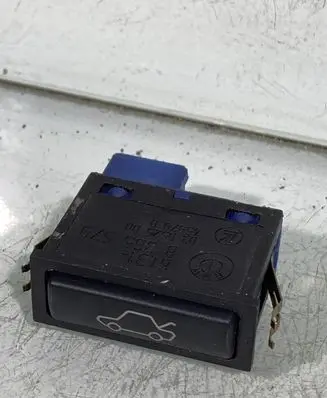 BMW X5 E53 Tailgate/trunk/boot open switch 8365579