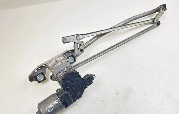 Ford Focus C-MAX Front wiper linkage and motor 3M5117508AA 0390241724 05030153
