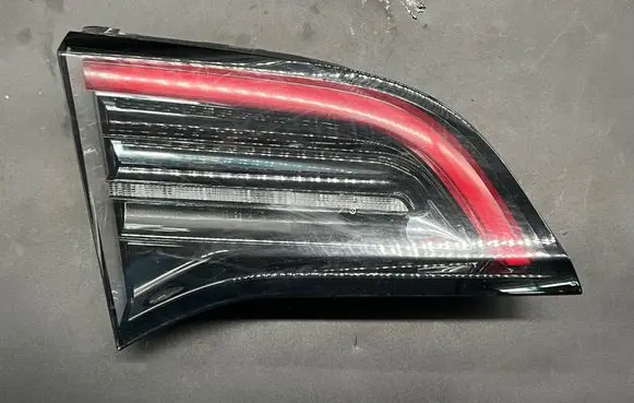 Tesla Model Y Tailgate rear/tail lights 150208800C