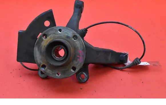 Nissan Micra C+C Front wheel hub spindle knuckle 400145FA0H