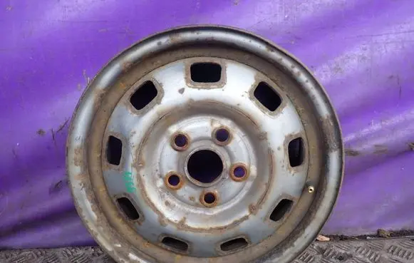 Volkswagen Transporter - Caravelle T4 R15 steel rim 701601027A