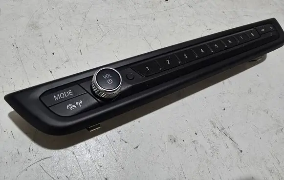 BMW 1 F40 Head unit multimedia control 7949339
