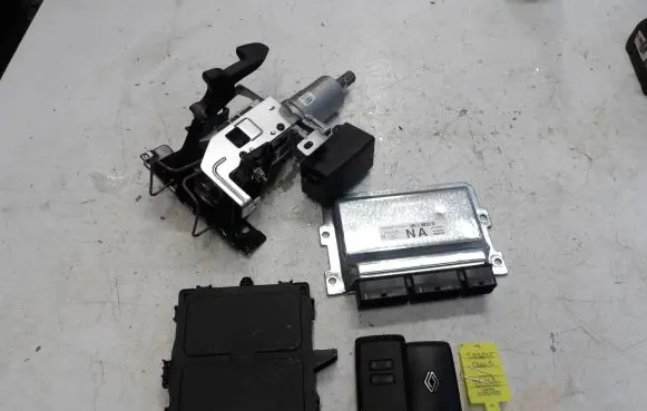 Renault Clio V Engine ECU kit and lock set 237106047S A3C0557970001 836804662