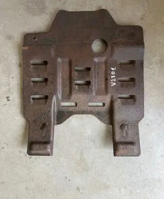 Isuzu D-Max Engine splash shield/under tray