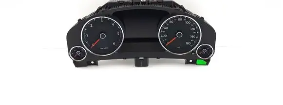 Volkswagen Touareg II Speedometer (instrument cluster) 7P6920983R 0263677181 35920325