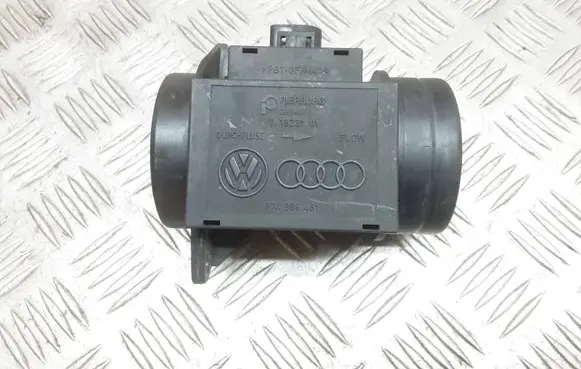 Audi A3 S3 8L Mass air flow meter 1J0129601B