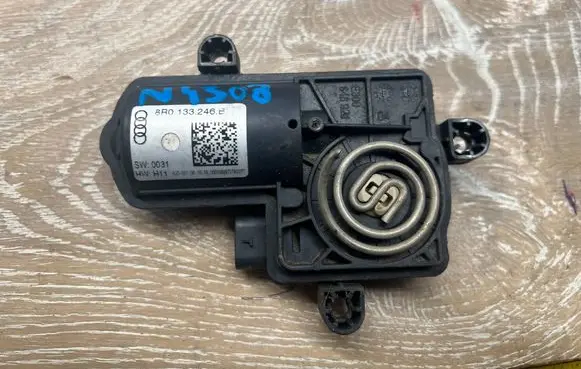Audi Q5 SQ5 Reducing agents exhaust control unit 8R0133246B