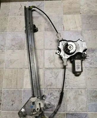 Nissan Almera Tino Front door window regulator with motor 400699T2