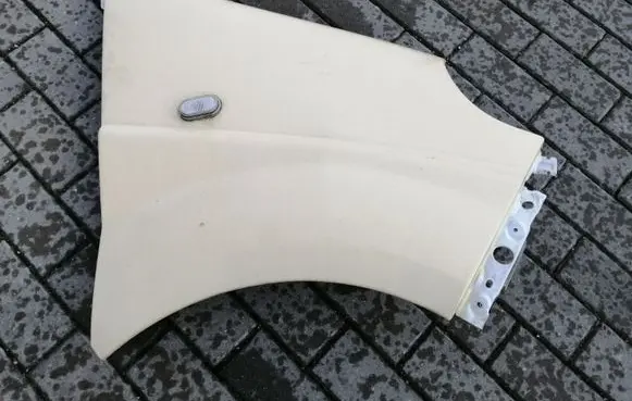 Renault Trafic II (X83) Fender