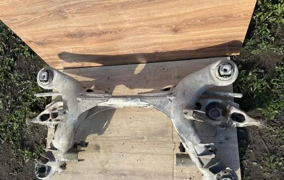 Mercedes-Benz E W211 Rear subframe 
