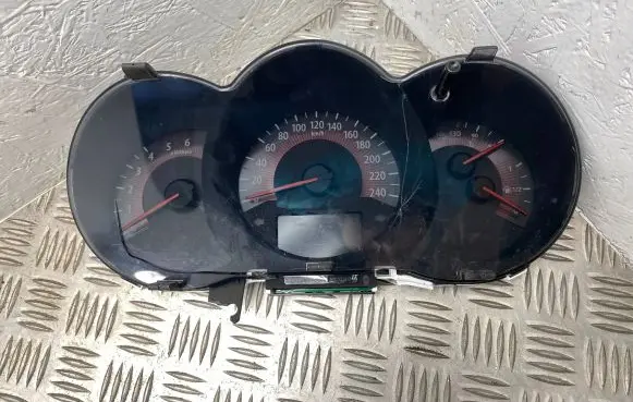 KIA Sorento Speedometer (instrument cluster) 940332P051 11L23338