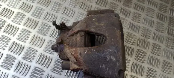 Opel Zafira A Front brake caliper