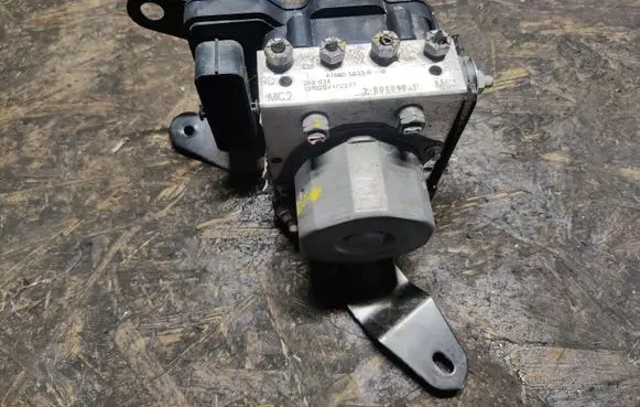 Mercedes-Benz Citan W415 ABS Pump 476605023R 478408032