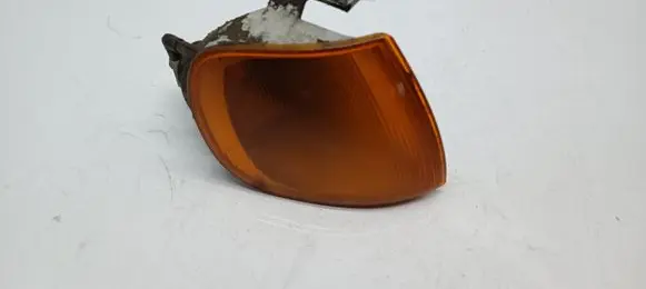 Volkswagen Polo III 6N 6N2 6NF Front indicator light