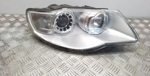 Volkswagen Touareg I Headlight/headlamp 7L6941032