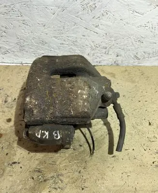 Volkswagen PASSAT B6 Front brake caliper