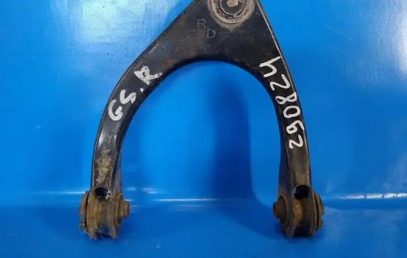Lexus GS 300 350 430 450H Front lower control arm/wishbone 4861039125