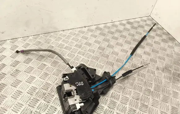 Mercedes-Benz C W204 Rear door lock A2047300435 ZGS015