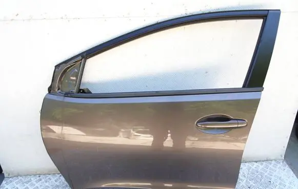 Honda Civic IX Front door