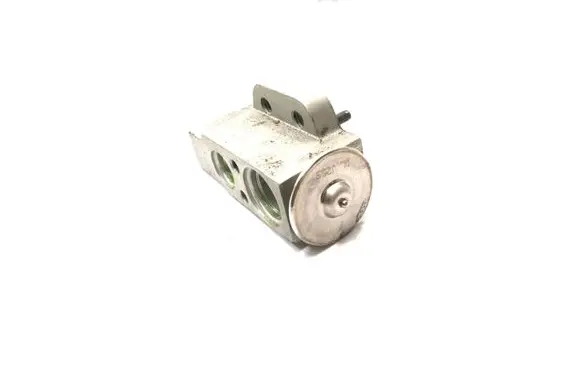 Audi A4 S4 B8 8K Air conditioning (A/C) expansion valve H7995002 HFC134A 52316990