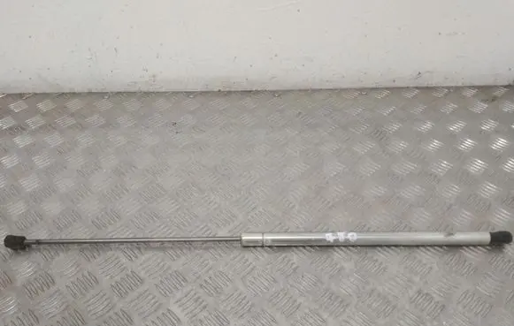Volkswagen PASSAT B5.5 Front bonnet/hood damper/strut 3B0823359C