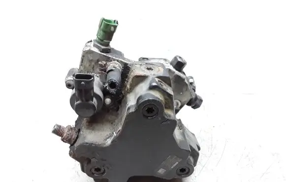 Volvo S80 Fuel injection high pressure pump 0445010111 30756125