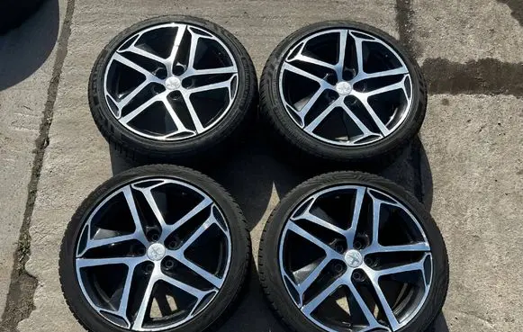 Peugeot 308 R18 alloy rim 