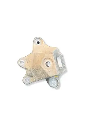 BMW 7 G11 G12 Engine mounting bracket 6876210