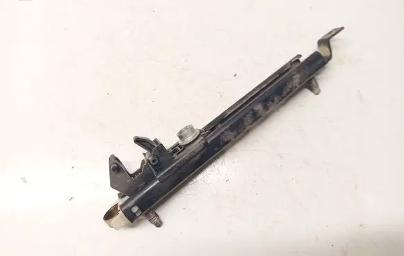 Opel Astra G Seat belt adjustment rail 090560650