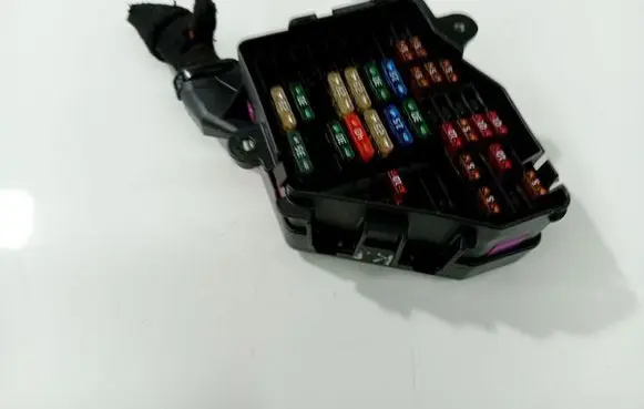 Audi A6 S6 C6 4F Fuse box set 0546423542
