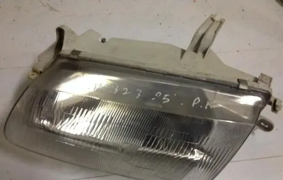 Mazda 323 Headlight/headlamp 082161126M