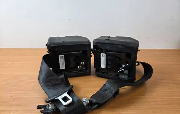 Audi A7 S7 4G Rear seatbelt 4G8857805G
