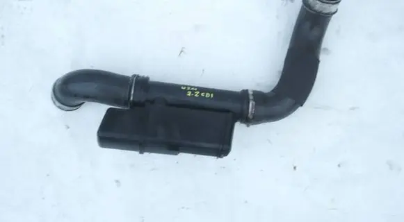 Mercedes-Benz E W211 Intercooler hose/pipe A2115280308
