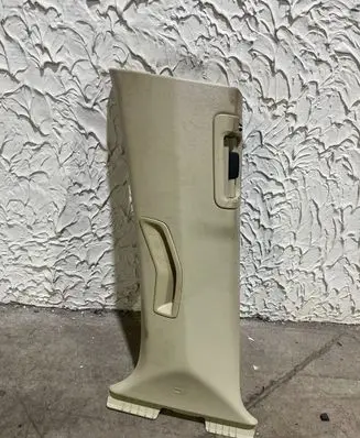 Volvo XC60 (B) pillar trim (top) 01287355