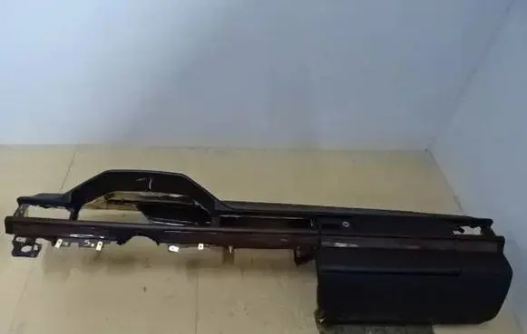 Mercedes-Benz E W124 Dashboard