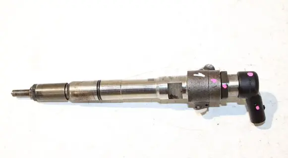 Audi A3 S3 A3 Sportback 8P Fuel injector 03L130277B