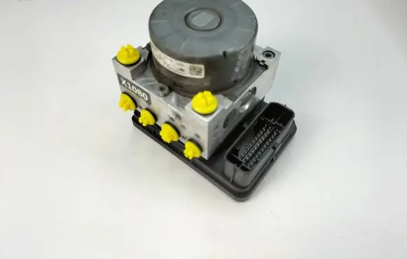 Ford Fiesta ABS Pump D1B12C405AF 10022006784 D1B12C013BD