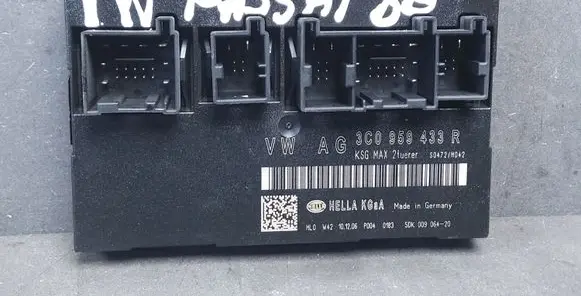 Volkswagen PASSAT B6 Comfort/convenience module 3C0959433R 5DK00906420
