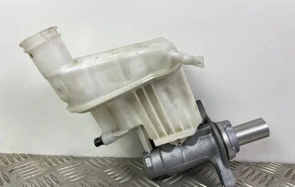 Jeep Compass Master brake cylinder 829150723