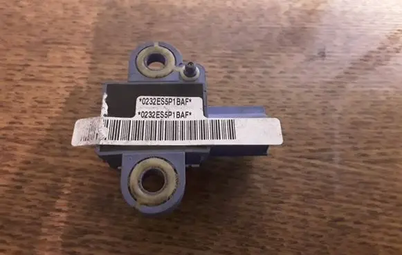 Volkswagen Golf V Airbag deployment crash/impact sensor 1KO955557A
